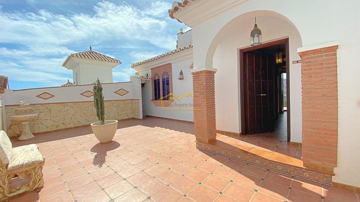 Image No.36-5 Bed Villa for sale