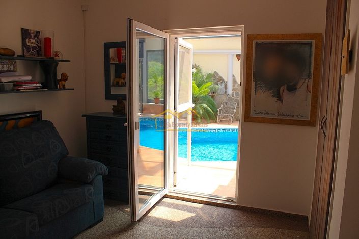 Image No.14-Villa de 4 chambres à vendre à Torrox