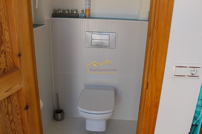 Image No.22-Villa de 4 chambres à vendre à Torrox