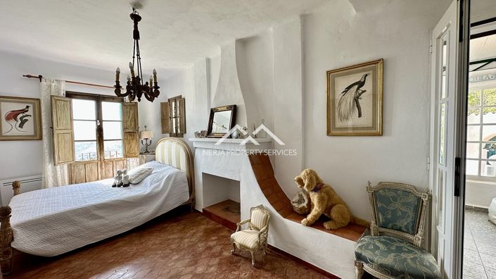 Image No.29-7 Bed Country Property for sale