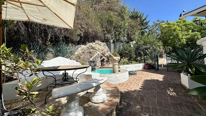 Image No.3-7 Bed Country Property for sale