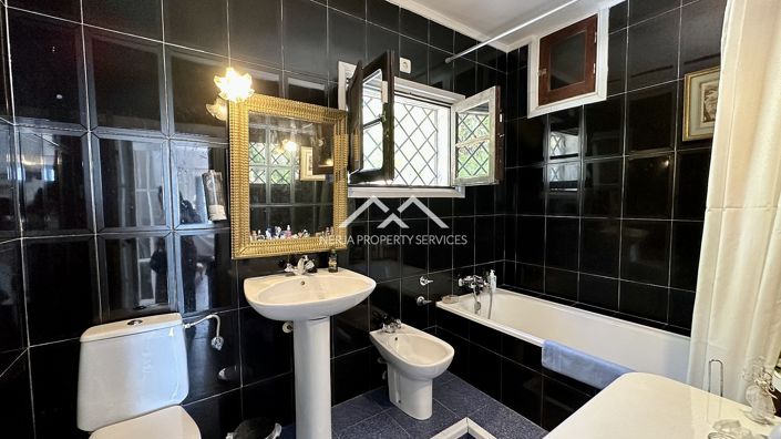 Image No.34-7 Bed Country Property for sale