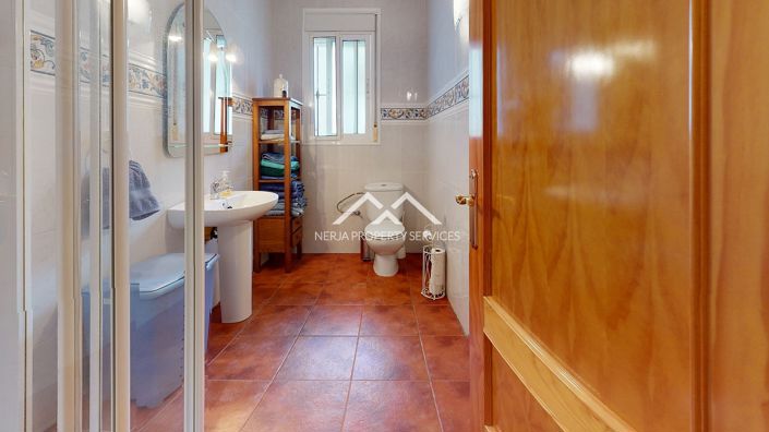 Image No.27-3 Bed Villa for sale