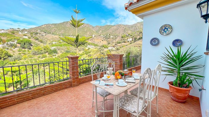 Image No.28-3 Bed Villa for sale