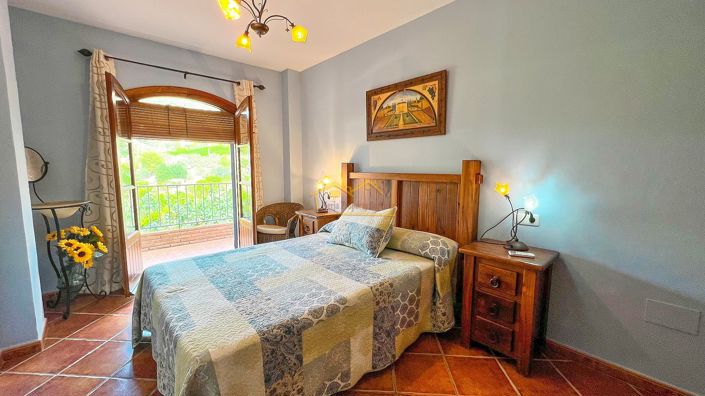 Image No.32-3 Bed Villa for sale