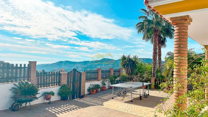 Image No.47-3 Bed Villa for sale