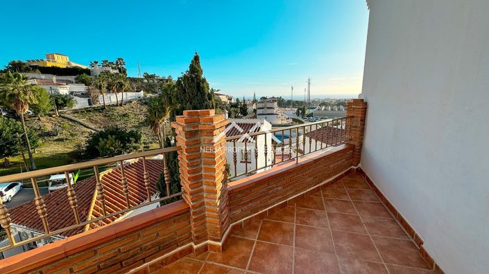 Image No.27-4 Bed House for sale