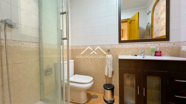 Image No.31-4 Bed House for sale