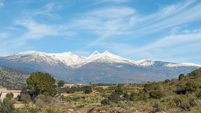 Image No.29-3 Bed Property for sale