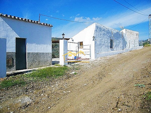 Image No.18-2 Bed Property for sale