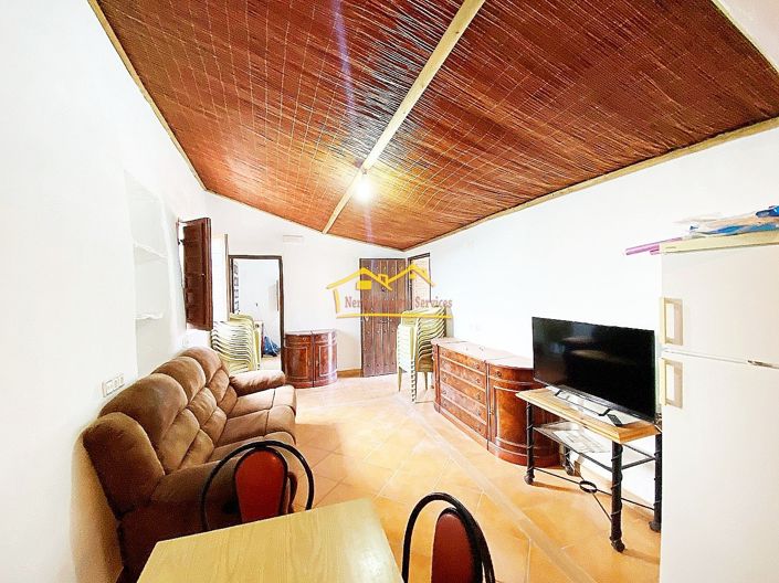 Image No.5-2 Bed Property for sale