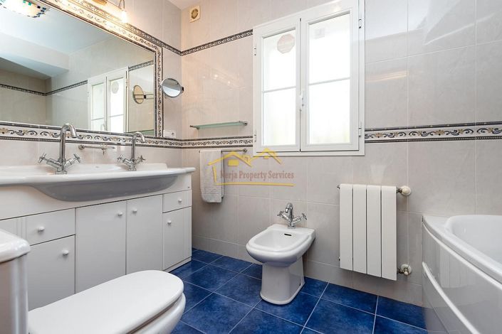 Image No.24-3 Bed Villa for sale