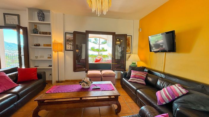 Image No.19-7 Bed Villa for sale