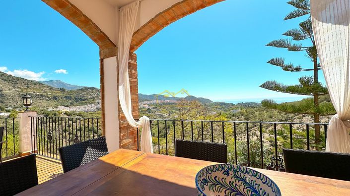 Image No.27-7 Bed Villa for sale