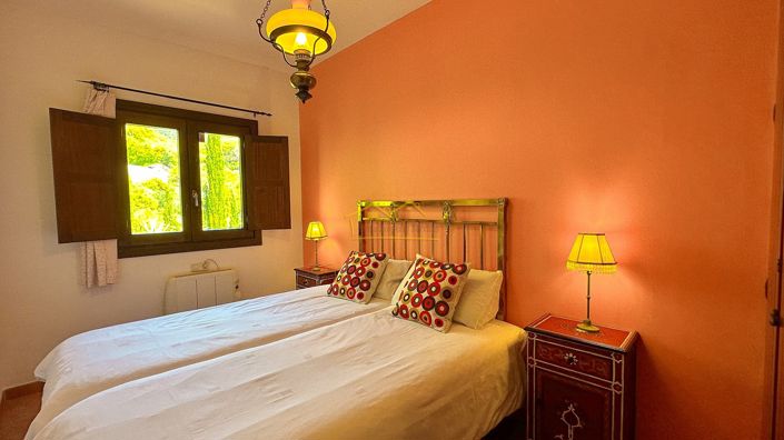 Image No.40-7 Bed Villa for sale