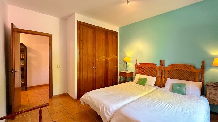 Image No.43-7 Bed Villa for sale