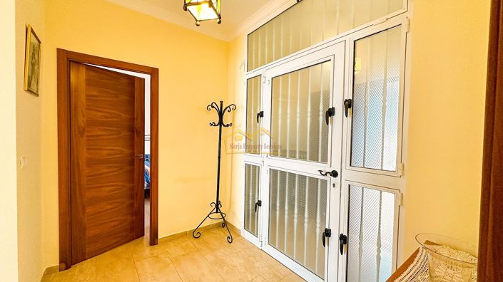 Image No.40-4 Bed House for sale