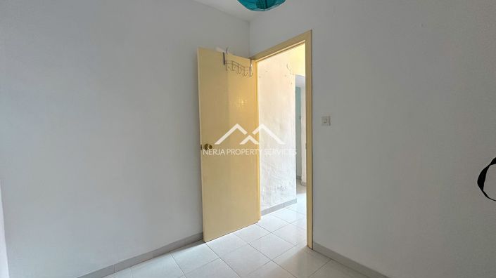 Image No.25-3 Bed Townhouse for sale