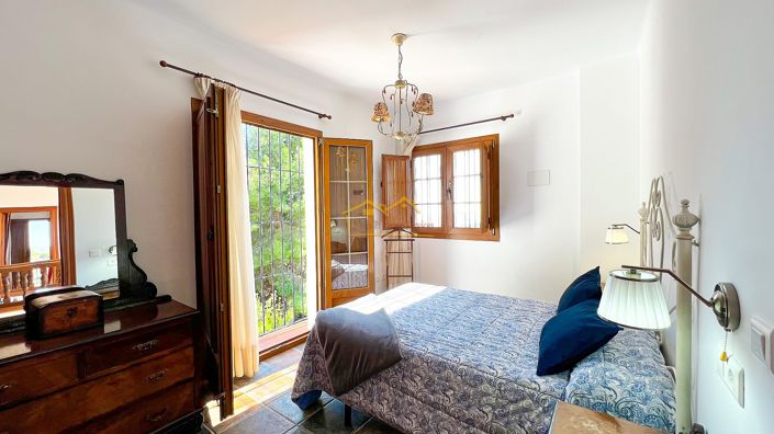 Image No.43-6 Bed Villa for sale