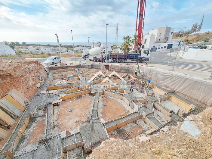 Image No.11-3 Bed Property for sale