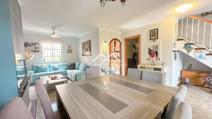 Image No.8-3 Bed Property for sale