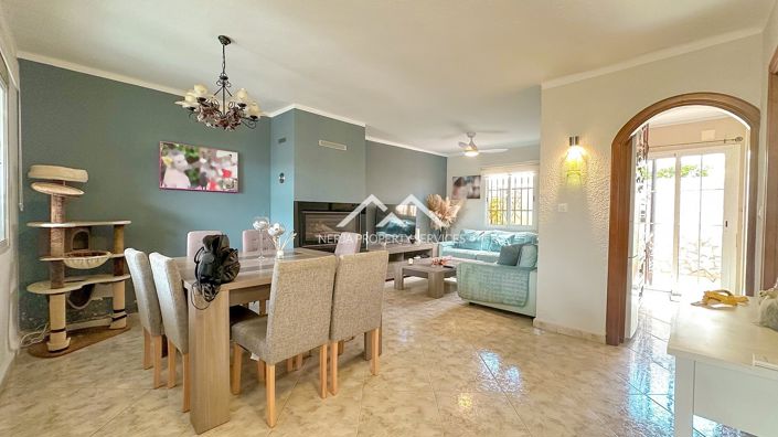 Image No.9-3 Bed Property for sale