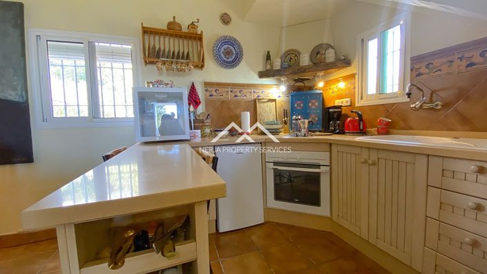 Image No.18-1 Bed Property for sale