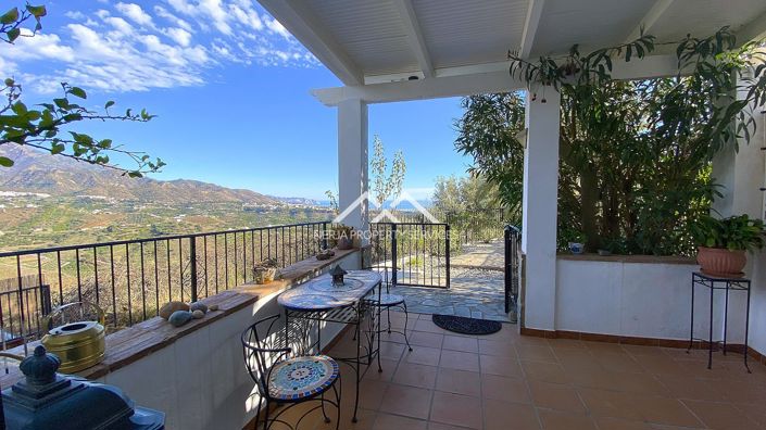 Image No.28-1 Bed Property for sale