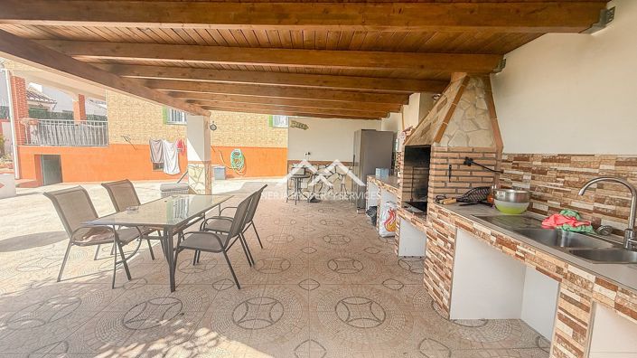 Image No.10-2 Bed Villa for sale