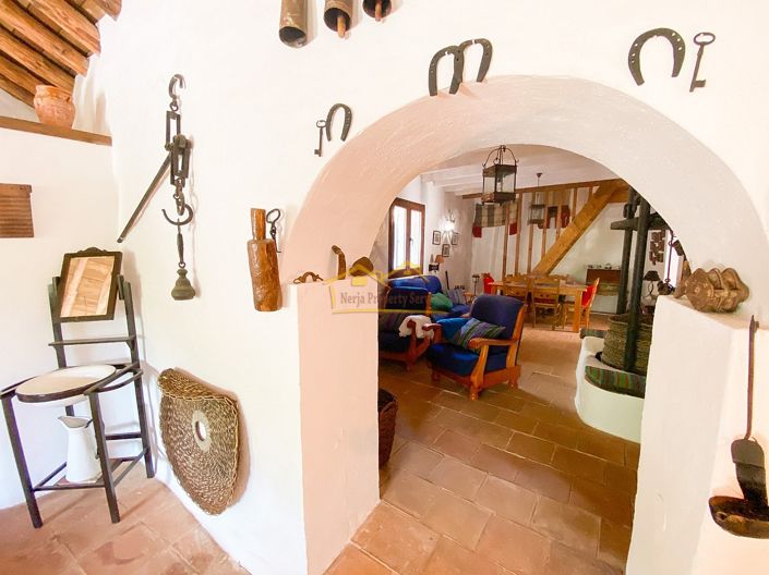 Image No.17-1 Bed Property for sale