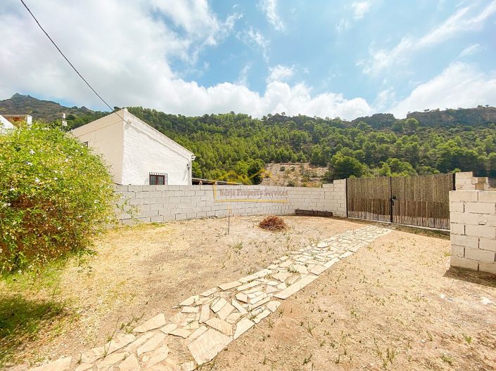 Image No.28-1 Bed Property for sale