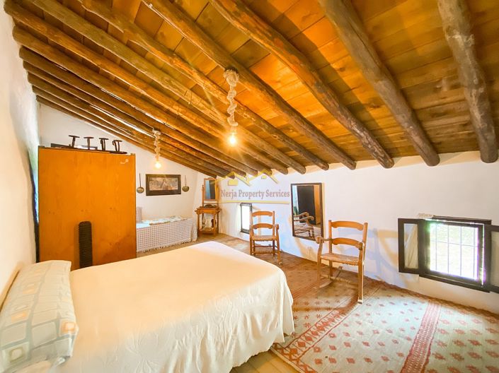 Image No.33-1 Bed Property for sale