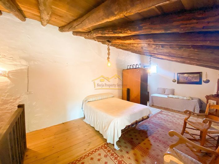 Image No.34-1 Bed Property for sale