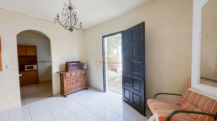 Image No.11-3 Bed House for sale