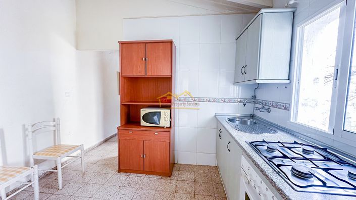 Image No.15-3 Bed House for sale