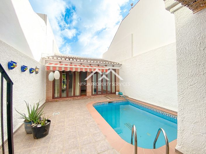 Image No.3-3 Bed House for sale