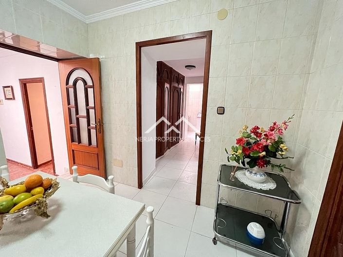 Image No.11-3 Bed Apartment for sale