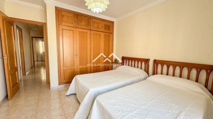 Image No.22-3 Bed Apartment for sale