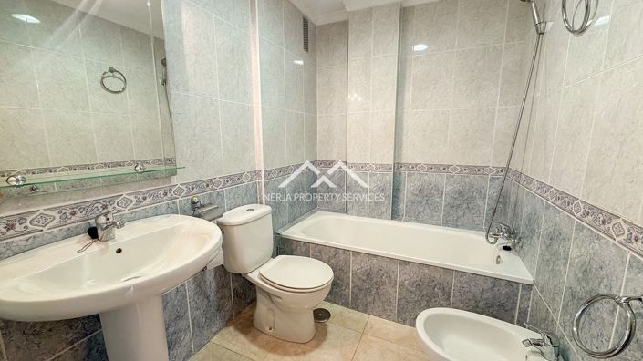 Image No.27-3 Bed Apartment for sale