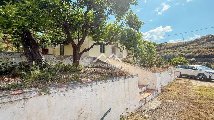 Image No.1-3 Bed Property for sale