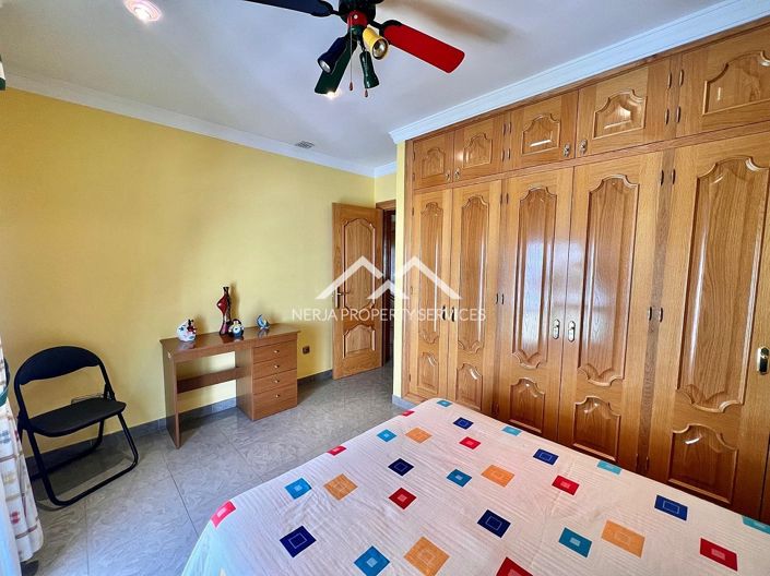 Image No.12-Appartement de 5 chambres à vendre à Torrox