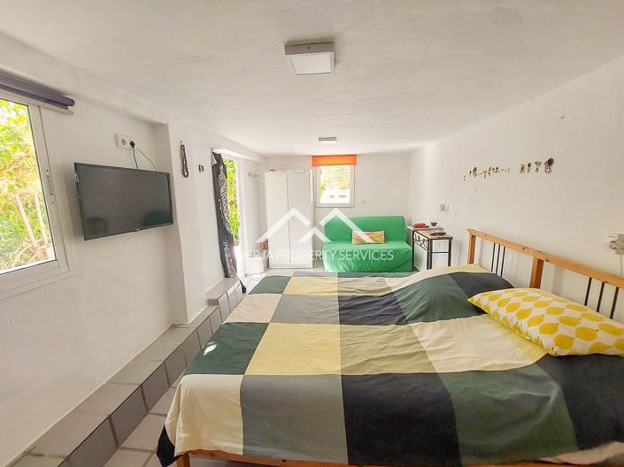 Image No.16-2 Bed Cottage for sale