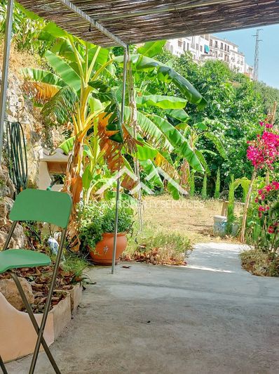 Image No.25-2 Bed Cottage for sale