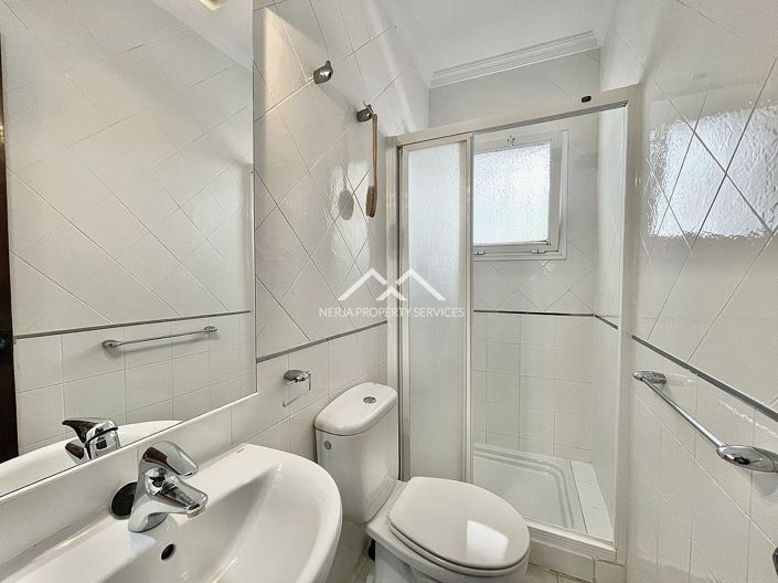 Image No.8-Maison de ville de 2 chambres à vendre à Nerja