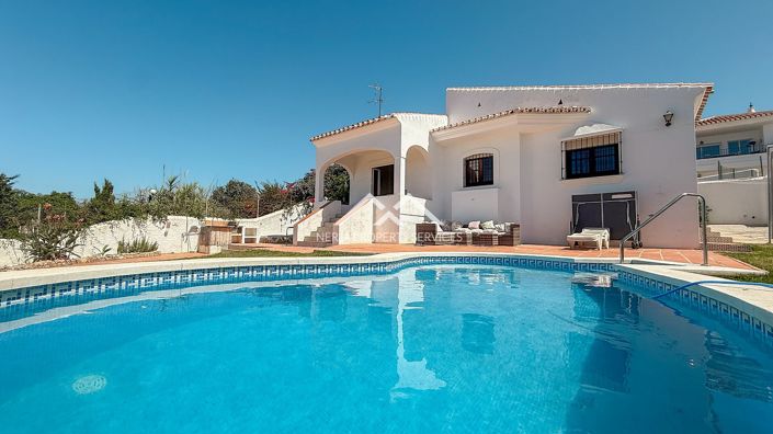 Image No.2-Villa de 2 chambres à vendre à Nerja