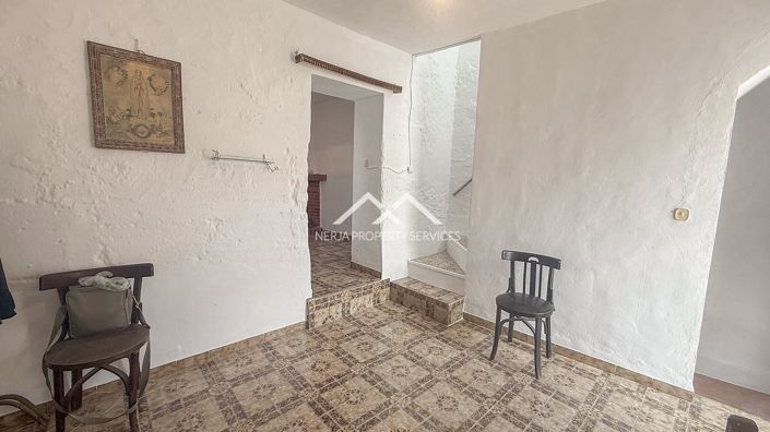 Image No.19-2 Bed Townhouse for sale