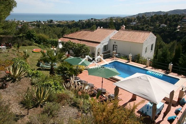 Image No.1-5 Bed Villa for sale