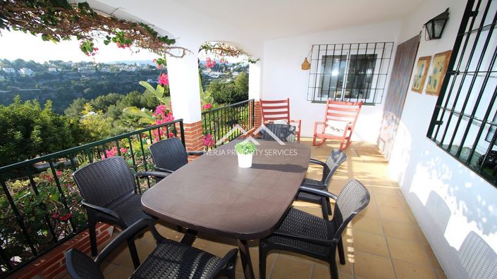 Image No.10-5 Bed Villa for sale