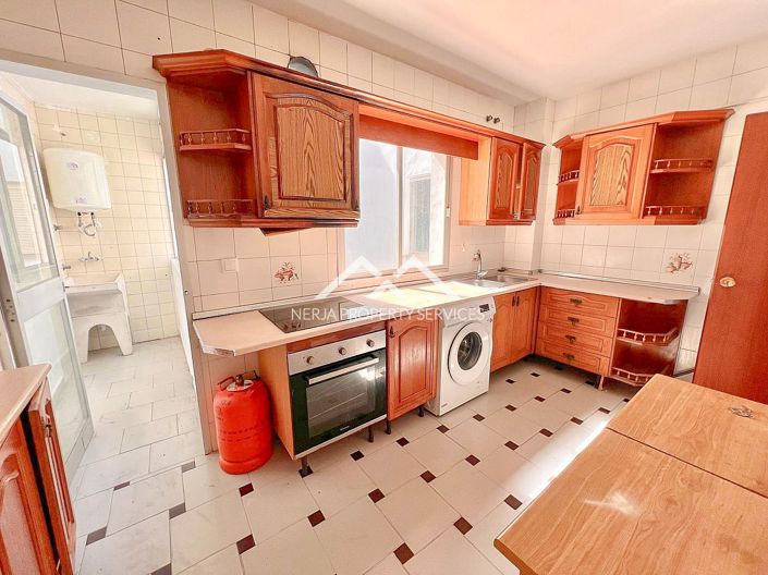 Image No.10-3 Bed Apartment for sale