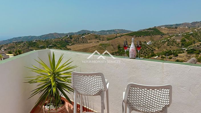 Image No.1-2 Bed Property for sale